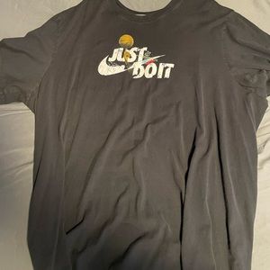 Black Nike t-shirt